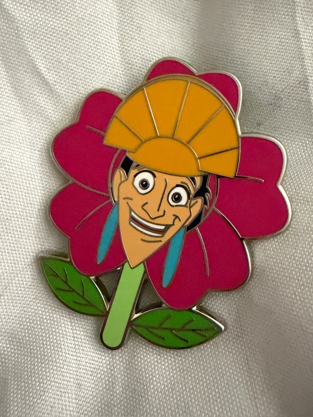Disney | NWOT Kuzco Flower Pin